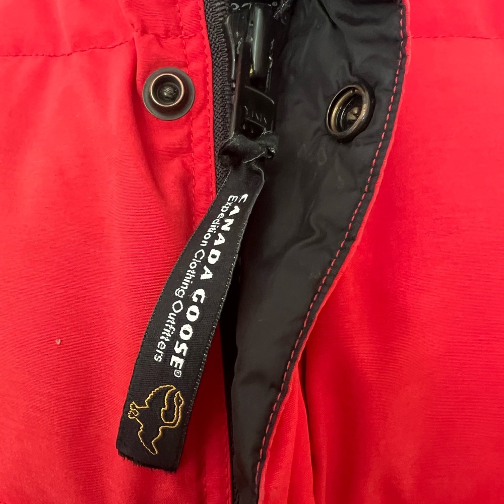 Canada Goose Red Puffer Vest - Picture 4 of 7